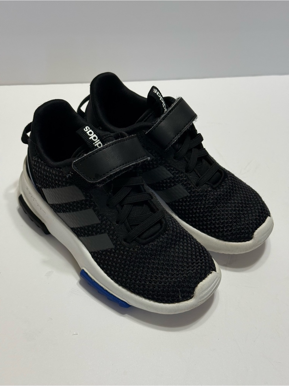 adidas Cloudform Black Mesh Sneakers with White Midsole Boy's Sz 11